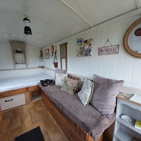 Meadowbeck - Shepherd Huts Fylingdales Luaran gambar