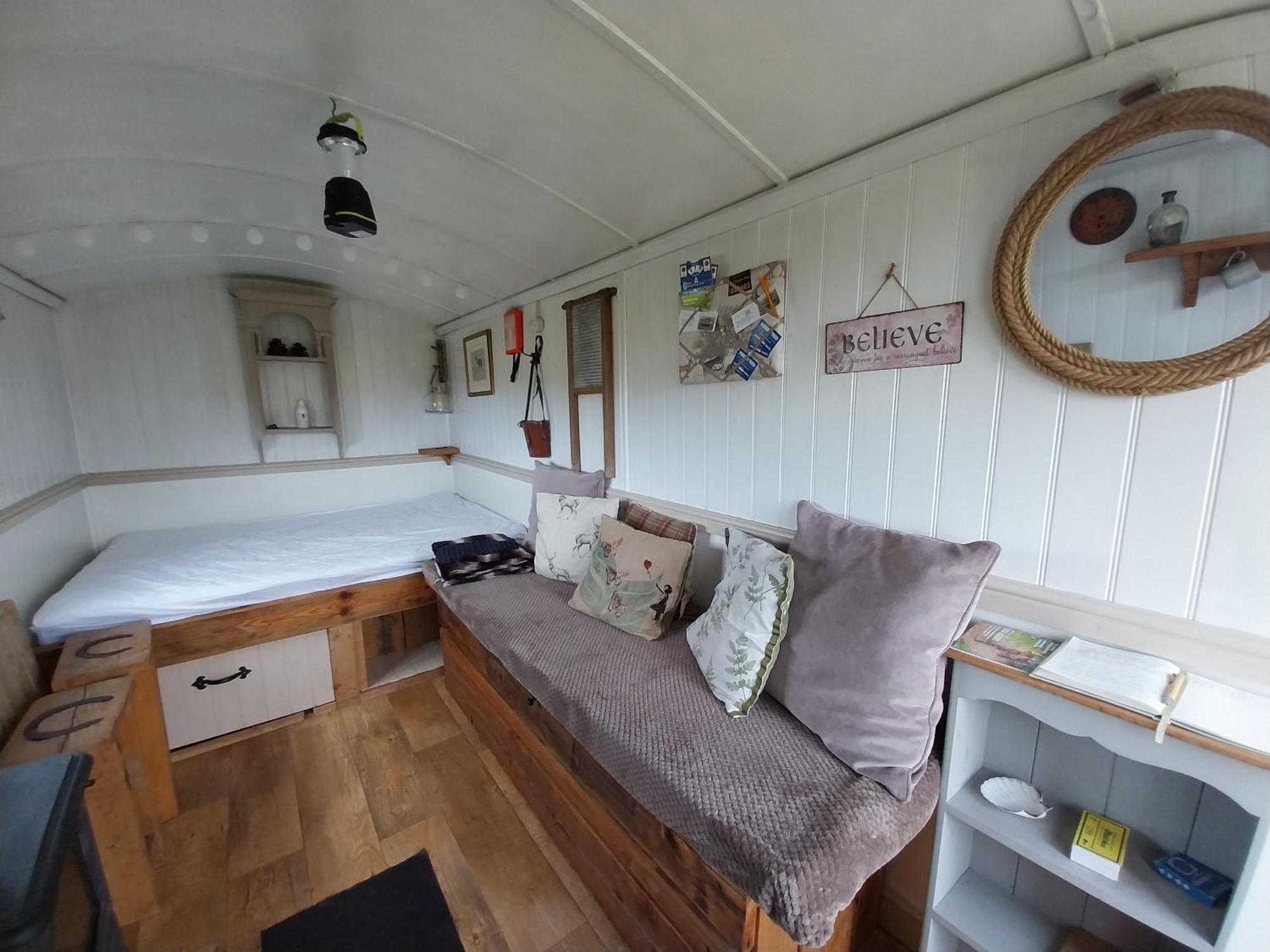 Meadowbeck - Shepherd Huts Fylingdales Luaran gambar