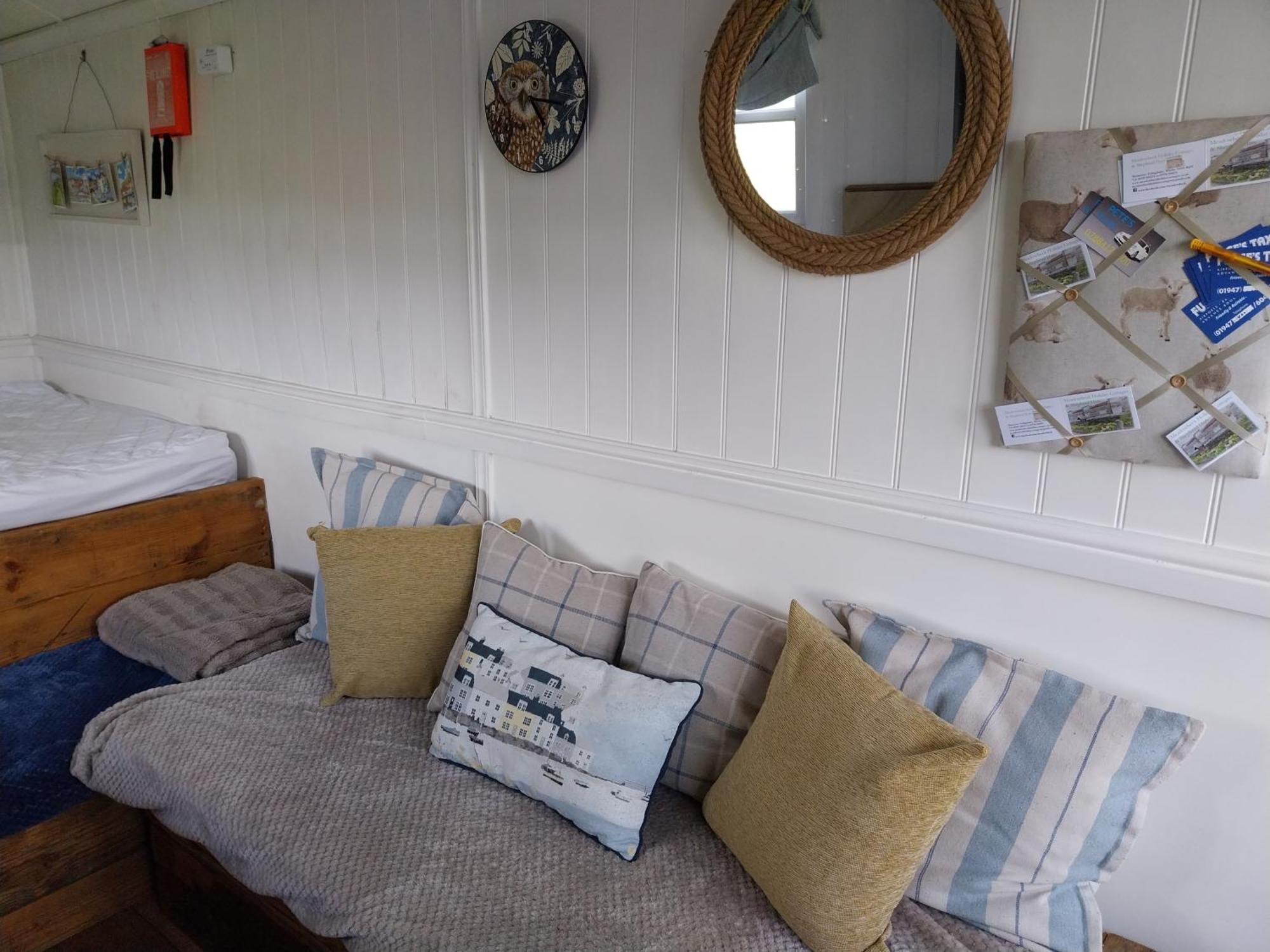 Meadowbeck - Shepherd Huts Fylingdales Luaran gambar