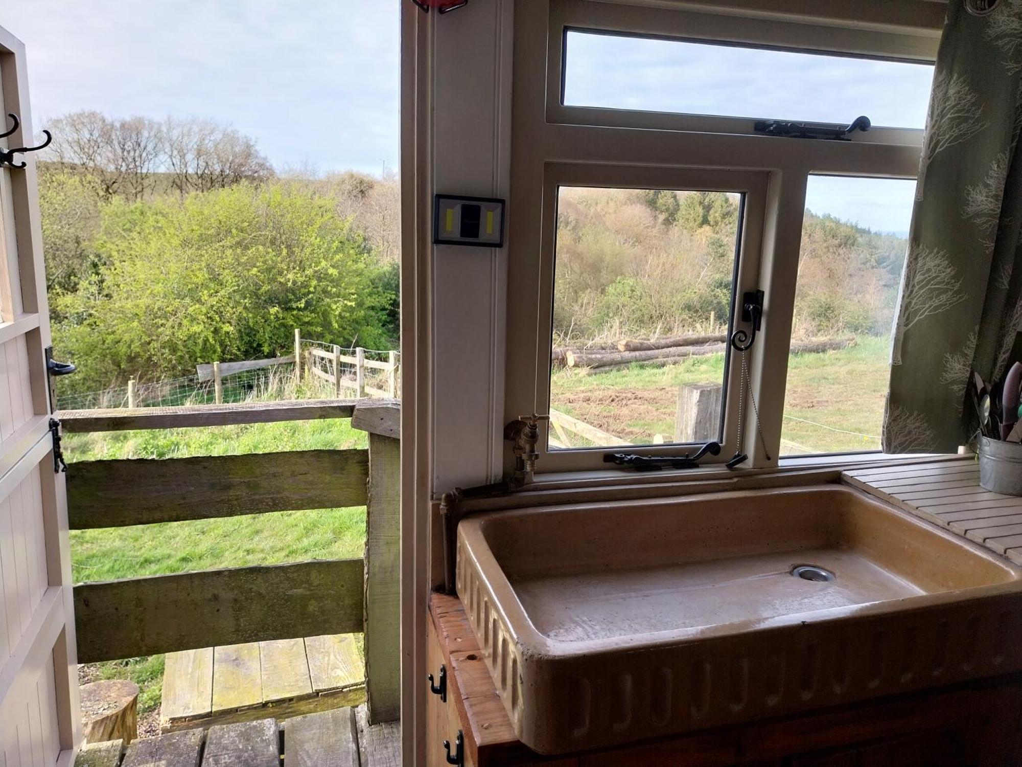 Meadowbeck - Shepherd Huts Fylingdales Luaran gambar