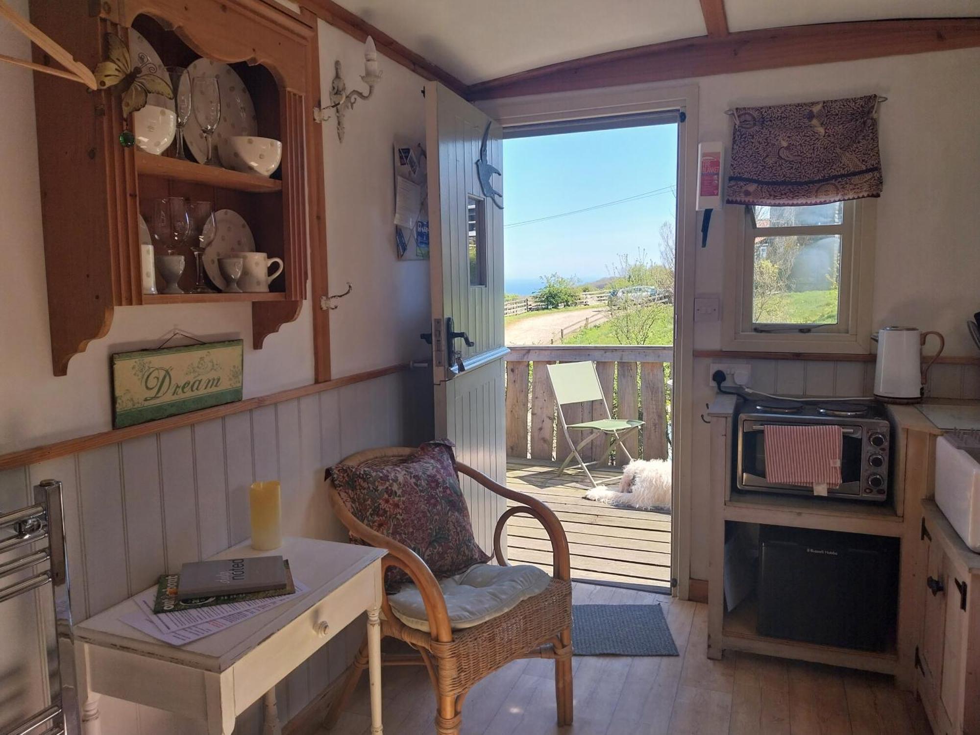 Meadowbeck - Shepherd Huts Fylingdales Luaran gambar