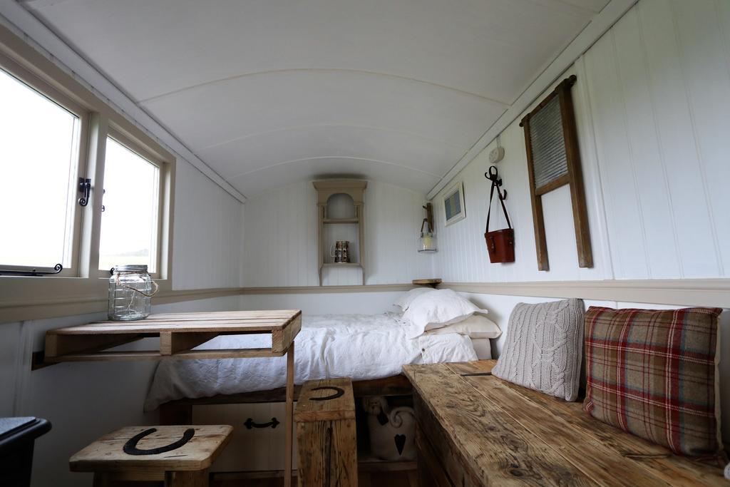 Meadowbeck - Shepherd Huts Fylingdales Luaran gambar