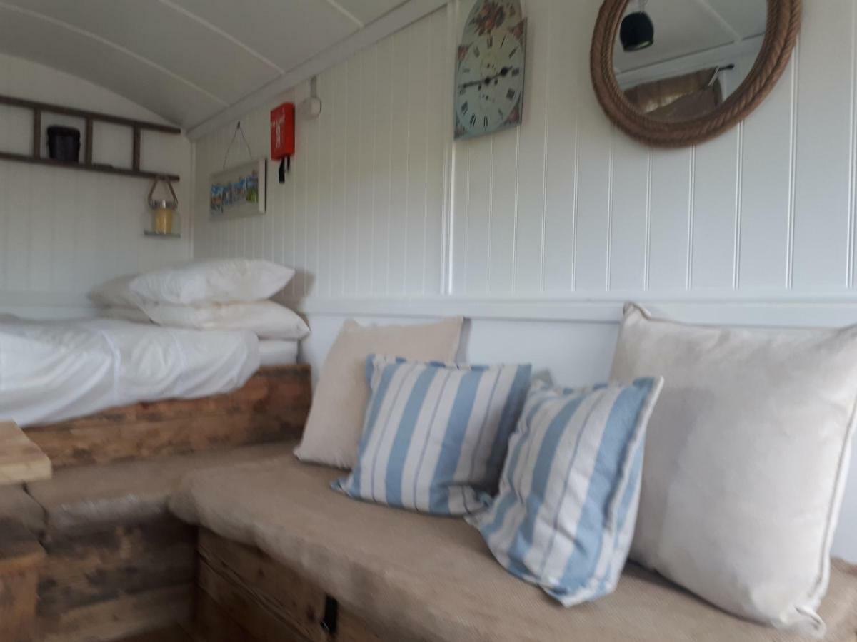 Meadowbeck - Shepherd Huts Fylingdales Luaran gambar